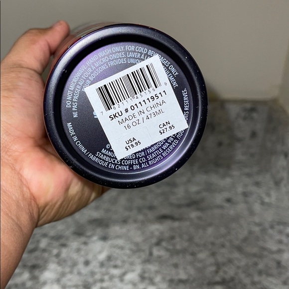 ✨Starbucks✨ Poinsettia Cup - Picture 4 of 7